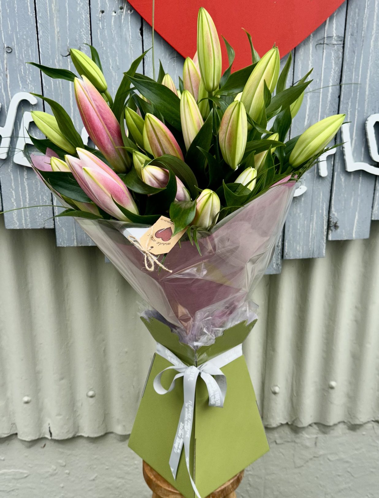 Stylish Lily Bouquet